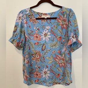 LAST CHANCE Blue and pink floral medium petite blouse